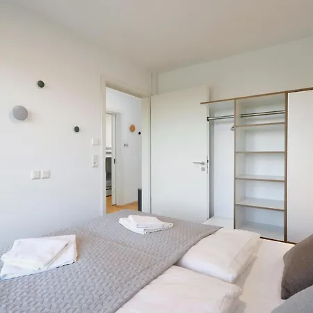 In Lembruch-duemmer With Wifi Apartment